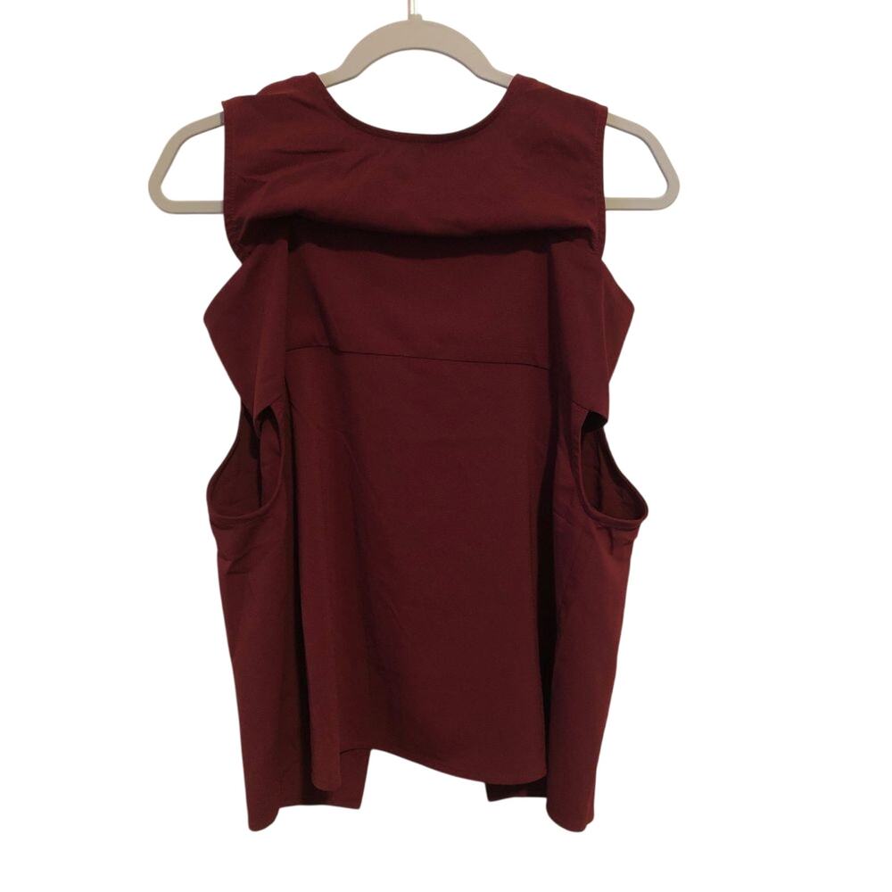 Forever 21 open back blouse size S